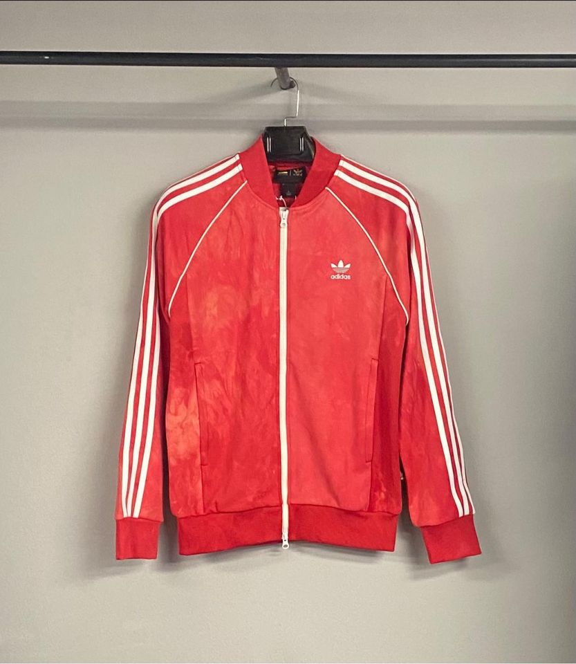 Adidas Hu Holi Sstr Tt Jacket ( Form Âu) – Sumoauthentic - Thời Trang Phụ  Kiện