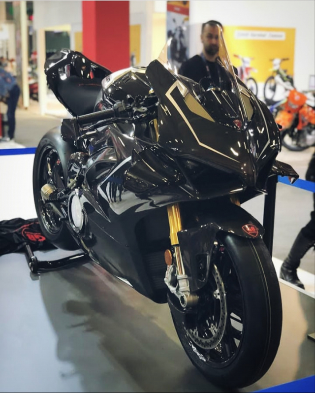 Ducati Panigale V4R Carbon - Định Dạng Cá Mập 2019 Với Trang Bị Full Body  Carbon | 2Banh.Vn