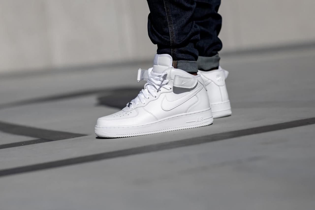 Giày Nike Air Force 1 Mid '07 'Triple White' Cw2289-111 - Authentic-Shoes