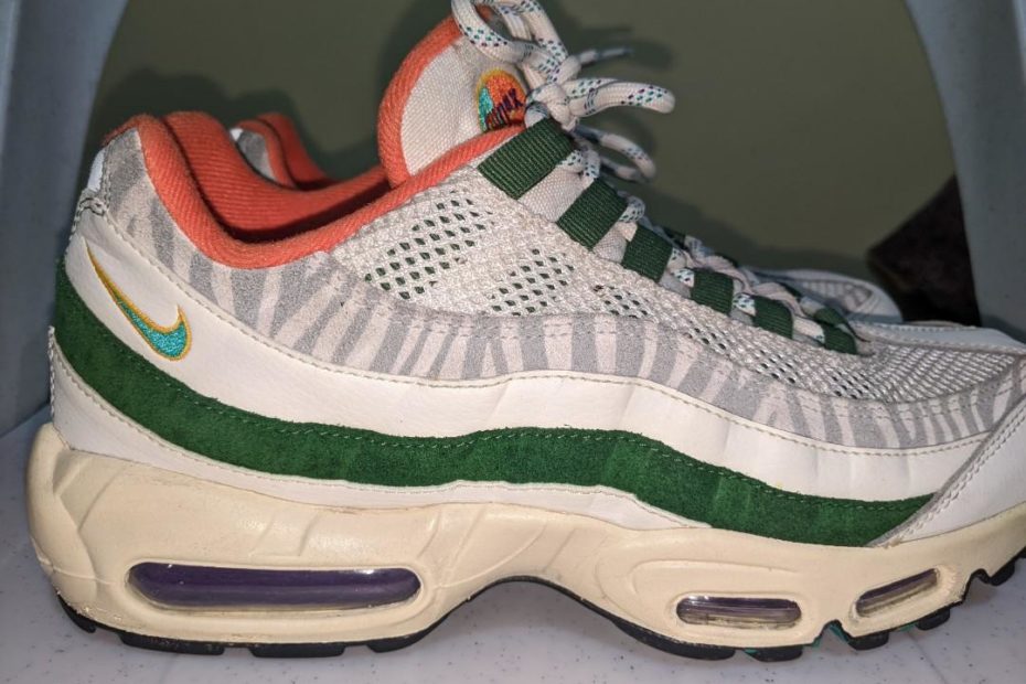 Nike Air Max 95 'Era' Sail Green/Forest Safari, Men'S Fashion, Footwear,  Sneakers On Carousell